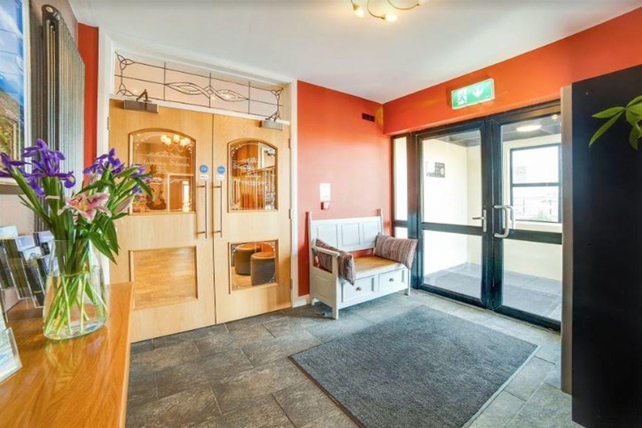 Standing Stones Lodge Белфаст Экстерьер фото